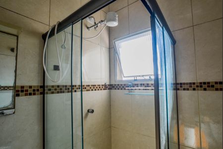 Apartamento à venda com 108m², 2 quartos e 1 vaga Apartamento à venda com 108m², 2 quartos e 1 vagaBanheiro