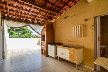 Apartamento à venda com 108m², 2 quartos e 1 vaga Apartamento à venda com 108m², 2 quartos e 1 vagaÁrea de Serviço