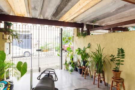 Vista Sala de casa à venda com 3 quartos, 100m² em Vila Yara, São Paulo