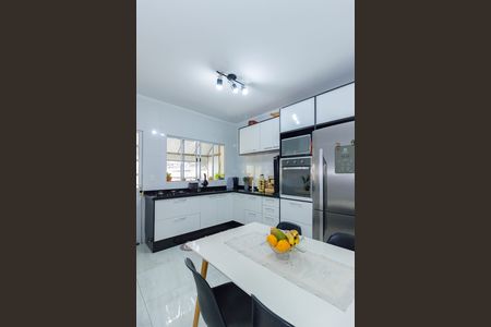 Casa à venda com 100m², 3 quartos e 1 vaga Casa à venda com 100m², 3 quartos e 1 vagaCozinha