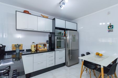 Casa à venda com 100m², 3 quartos e 1 vaga Casa à venda com 100m², 3 quartos e 1 vagaCozinha