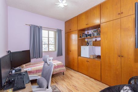 Casa à venda com 100m², 3 quartos e 1 vaga Casa à venda com 100m², 3 quartos e 1 vagaQuarto 1