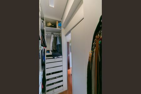 Apartamento à venda com 137m², 3 quartos e 2 vagas Apartamento à venda com 137m², 3 quartos e 2 vagasCloset da Suíte