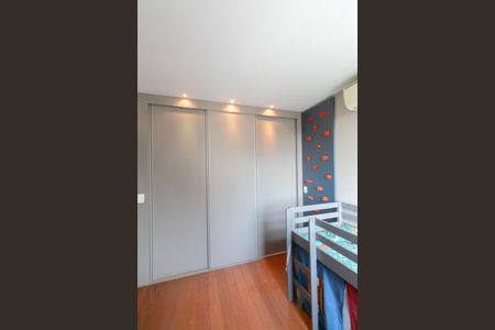 Apartamento à venda com 137m², 3 quartos e 2 vagas Apartamento à venda com 137m², 3 quartos e 2 vagasQuarto