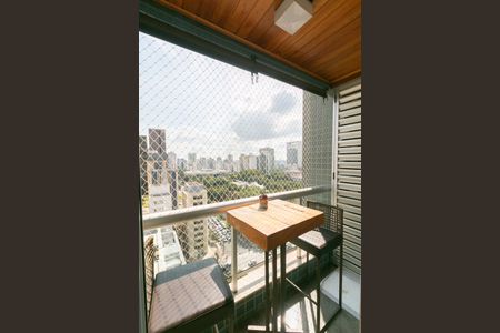 Apartamento à venda com 4 quartos, 137m² em Lourdes, Belo Horizonte