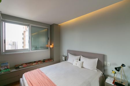 Apartamento à venda com 137m², 3 quartos e 2 vagas Apartamento à venda com 137m², 3 quartos e 2 vagasSuíte