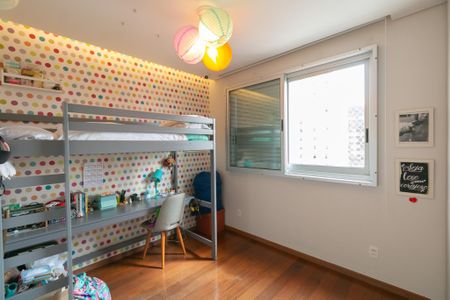 Apartamento à venda com 137m², 3 quartos e 2 vagas Apartamento à venda com 137m², 3 quartos e 2 vagasQuarto 3