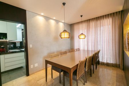 Apartamento à venda com 137m², 3 quartos e 2 vagas Apartamento à venda com 137m², 3 quartos e 2 vagasSala de jantar
