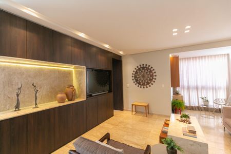 Apartamento à venda com 4 quartos, 137m² em Lourdes, Belo Horizonte