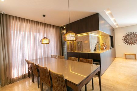 Apartamento à venda com 4 quartos, 137m² em Lourdes, Belo Horizonte