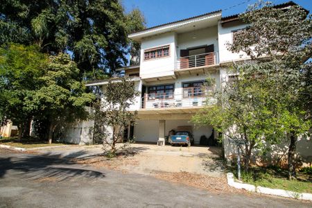 Casa de condomínio para alugar com 270m², 6 quartos e 4 vagasFachada Casa