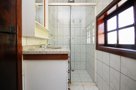 Casa de condomínio para alugar com 270m², 6 quartos e 4 vagasBanheiro Suíte 4