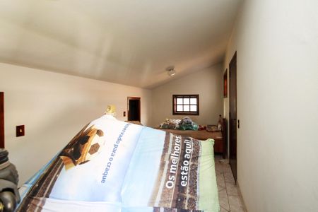 Casa de condomínio para alugar com 270m², 6 quartos e 4 vagasQuarto Sótão