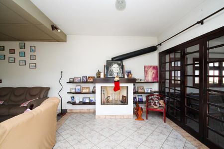 Casa de condomínio para alugar com 270m², 6 quartos e 4 vagasSala da Lareira