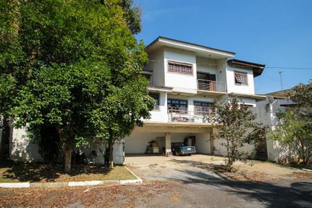 Casa de condomínio para alugar com 270m², 6 quartos e 4 vagasFachada Casa