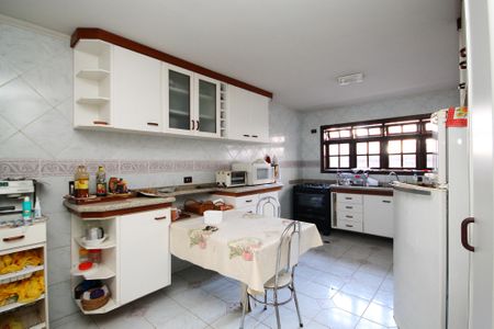 Casa de condomínio para alugar com 270m², 6 quartos e 4 vagasCozinha