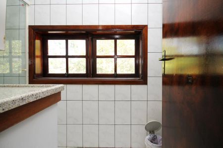 Casa de condomínio para alugar com 270m², 6 quartos e 4 vagasBanheiro Suíte 4