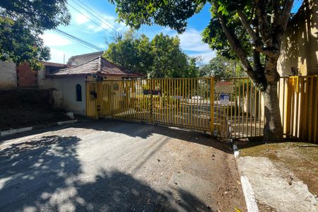 Casa de condomínio para alugar com 270m², 6 quartos e 4 vagasFachada Condomínio