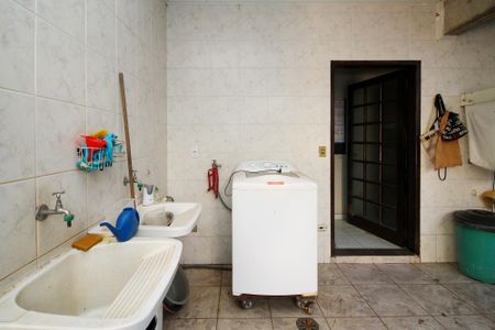Casa de condomínio para alugar com 270m², 6 quartos e 4 vagasLavanderia