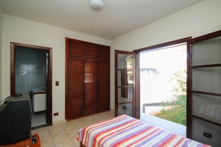 Casa de condomínio para alugar com 270m², 6 quartos e 4 vagasSuíte 3