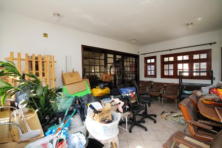 Casa de condomínio para alugar com 270m², 6 quartos e 4 vagasSala de Estar