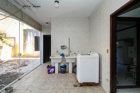 Casa de condomínio para alugar com 270m², 6 quartos e 4 vagasLavanderia