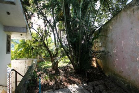 Casa de condomínio para alugar com 270m², 6 quartos e 4 vagasJardim