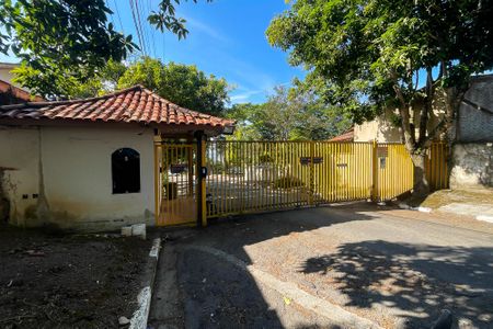 Casa de condomínio para alugar com 270m², 6 quartos e 4 vagasFachada Condomínio