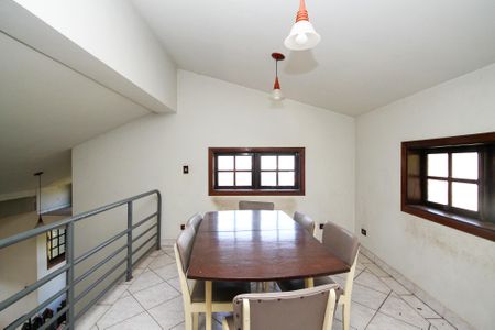 Casa de condomínio para alugar com 270m², 6 quartos e 4 vagasHall de Jogos