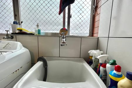 Apartamento à venda com 56m², 2 quartos e 1 vaga Apartamento à venda com 56m², 2 quartos e 1 vagaÁrea de Serviço