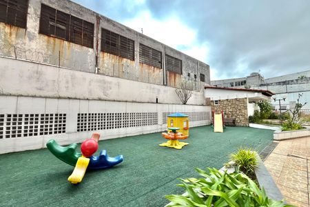 Apartamento à venda com 56m², 2 quartos e 1 vaga Apartamento à venda com 56m², 2 quartos e 1 vagaÁrea comum - Playground