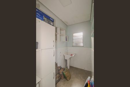 Casa à venda com 175m², 4 quartos e 5 vagas Casa à venda com 175m², 4 quartos e 5 vagasArea de serviço