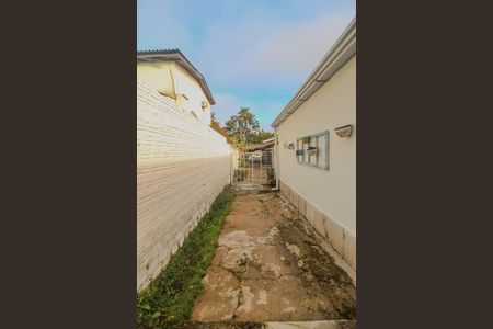 Casa à venda com 175m², 4 quartos e 5 vagas Casa à venda com 175m², 4 quartos e 5 vagasCorredor