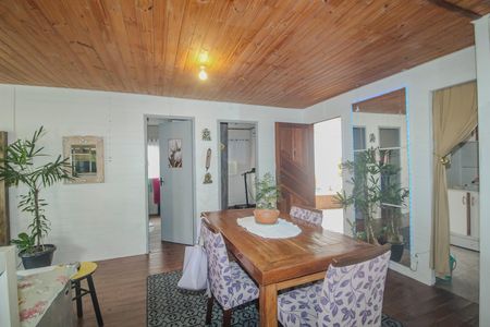 Casa à venda com 175m², 4 quartos e 5 vagas Casa à venda com 175m², 4 quartos e 5 vagasCozinha