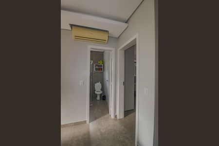 Casa à venda com 175m², 4 quartos e 5 vagas Casa à venda com 175m², 4 quartos e 5 vagasCorredor
