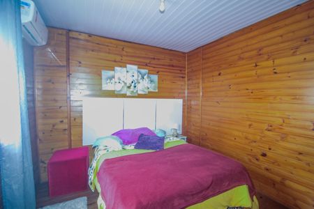 Casa à venda com 175m², 4 quartos e 5 vagas Casa à venda com 175m², 4 quartos e 5 vagasQuarto