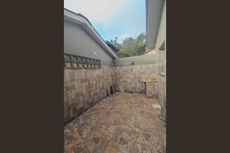 Casa à venda com 175m², 4 quartos e 5 vagas Casa à venda com 175m², 4 quartos e 5 vagasQuintal/Area de serviço