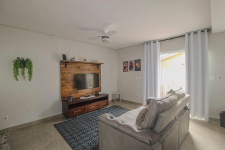 Casa à venda com 175m², 4 quartos e 5 vagas Casa à venda com 175m², 4 quartos e 5 vagasCasa 1 Sala