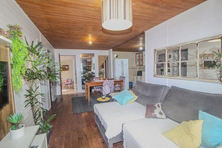 Casa à venda com 175m², 4 quartos e 5 vagas Casa à venda com 175m², 4 quartos e 5 vagasSala