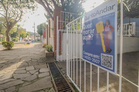 Casa à venda com 175m², 4 quartos e 5 vagas Casa à venda com 175m², 4 quartos e 5 vagasPlaca