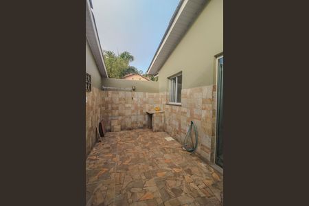 Casa à venda com 175m², 4 quartos e 5 vagas Casa à venda com 175m², 4 quartos e 5 vagasQuintal/Area de serviço
