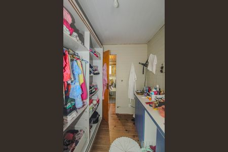 Casa à venda com 175m², 4 quartos e 5 vagas Casa à venda com 175m², 4 quartos e 5 vagasQuarto 2
