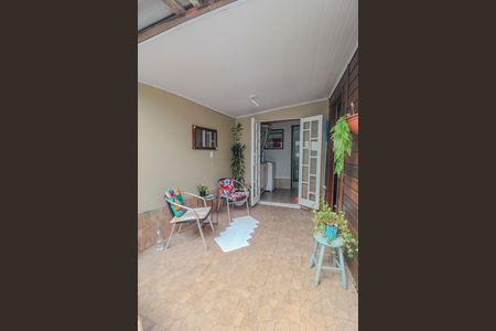 Casa à venda com 175m², 4 quartos e 5 vagas Casa à venda com 175m², 4 quartos e 5 vagasquintal/piscina