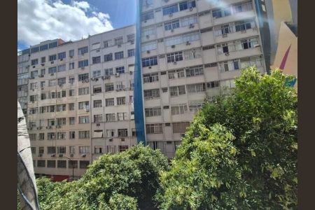 Apartamento à venda com 37m², 1 quarto e sem vaga