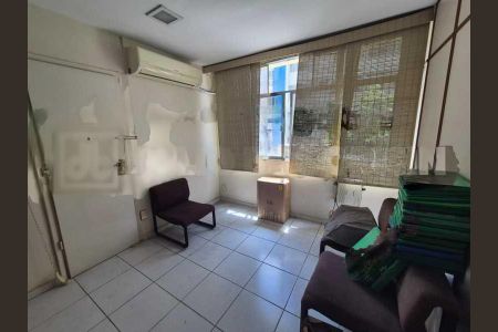 Apartamento à venda com 37m², 1 quarto e sem vaga