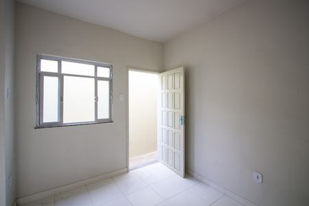 Sala de casa para alugar com 2 quartos, 70m² em Trindade, São Gonçalo
