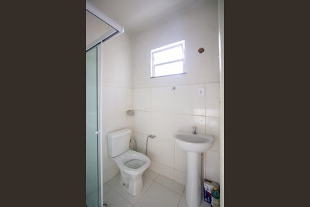 Casa para alugar com 70m², 2 quartos e sem vaga Casa para alugar com 70m², 2 quartos e sem vagaBanheiro