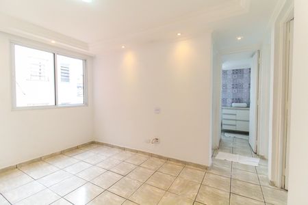 Sala de apartamento para alugar com 2 quartos, 43m² em Parque Santa Rita, São Paulo