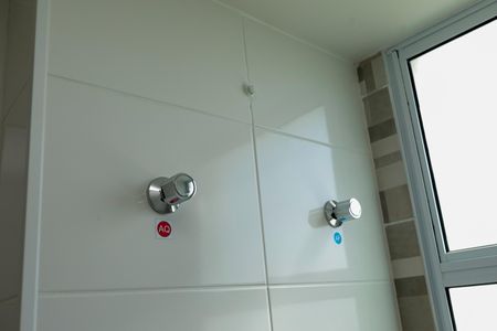 Apartamento à venda com 53m², 2 quartos e 1 vaga Apartamento à venda com 53m², 2 quartos e 1 vagaBANHEIRO SUITE