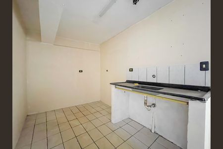 Casa à venda com 190m², 2 quartos e sem vaga Casa à venda com 190m², 2 quartos e sem vagaCozinha (Casa 3)